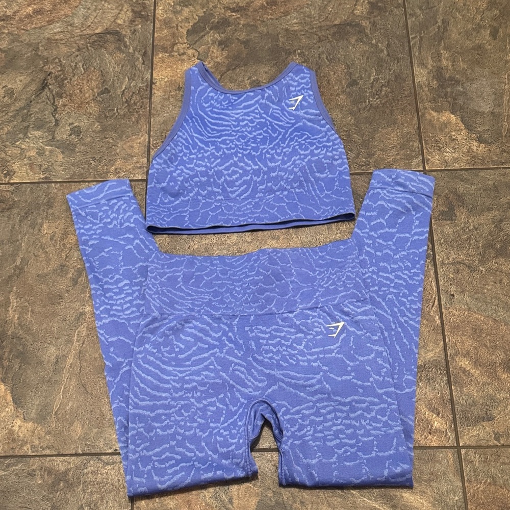 Gymshark Blue Patterned Sports Bra and Leggings Set